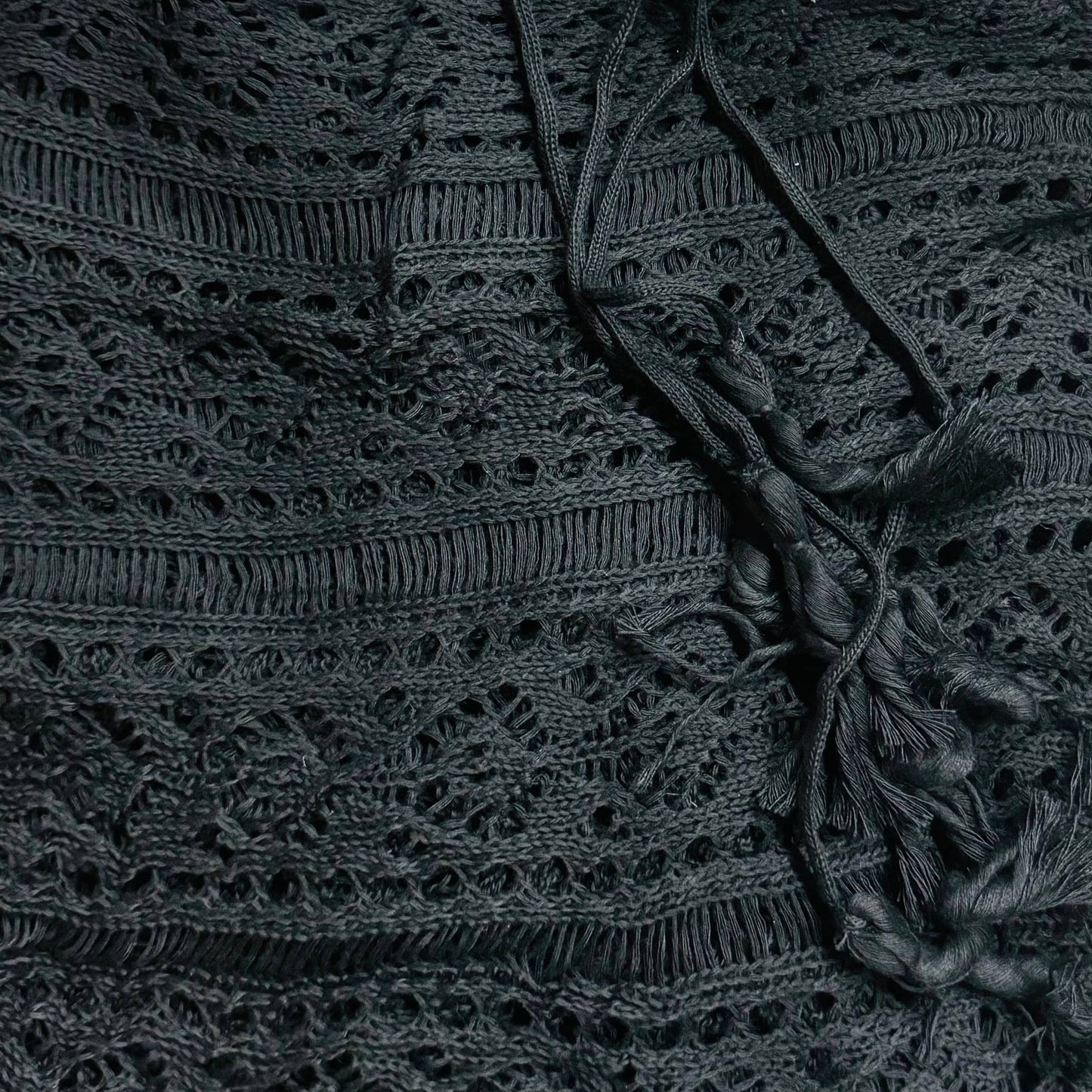 Sided-Tassel Detailed Crochet Tunic