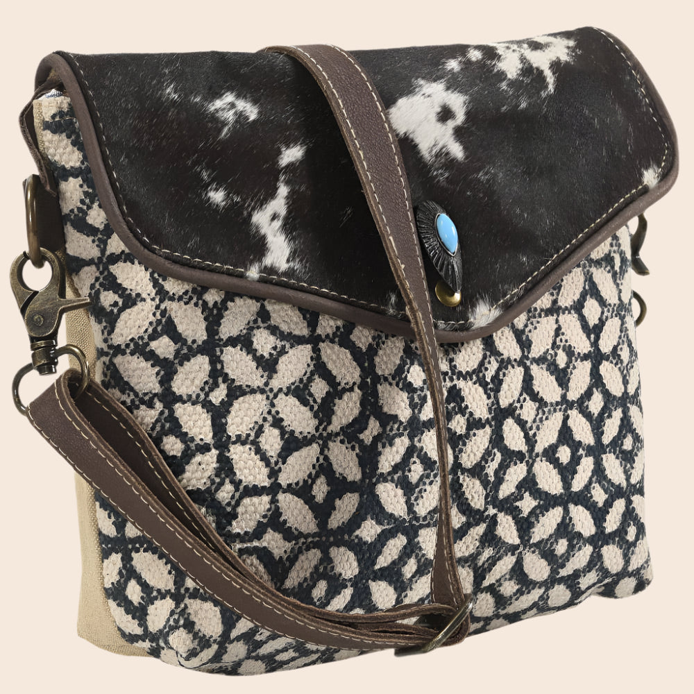 Crossbody With Black Flap Closure