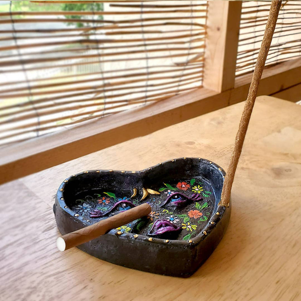 Heart Shaped Floral Face Flat Ashtray