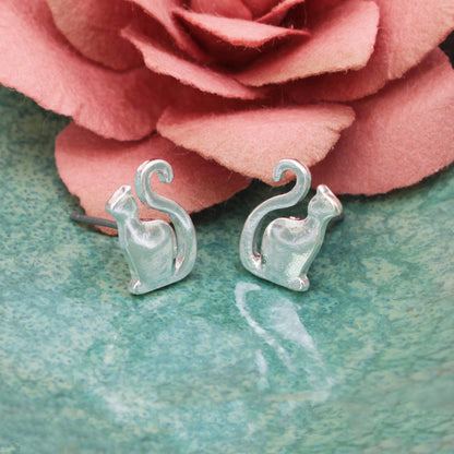 Literary Quotes Sitting Cat Post Earrings