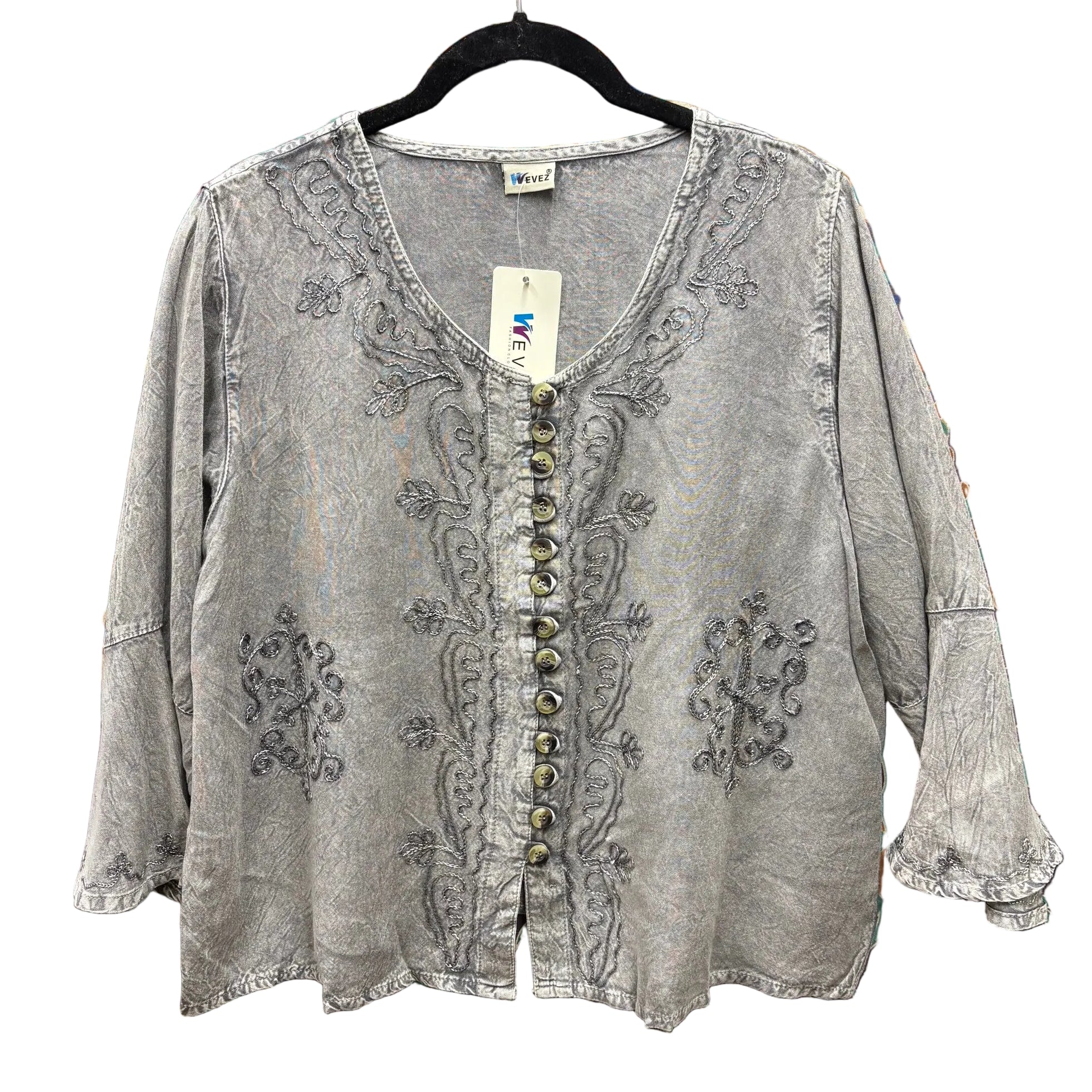 3/4 Length Sleeve Button-up Top