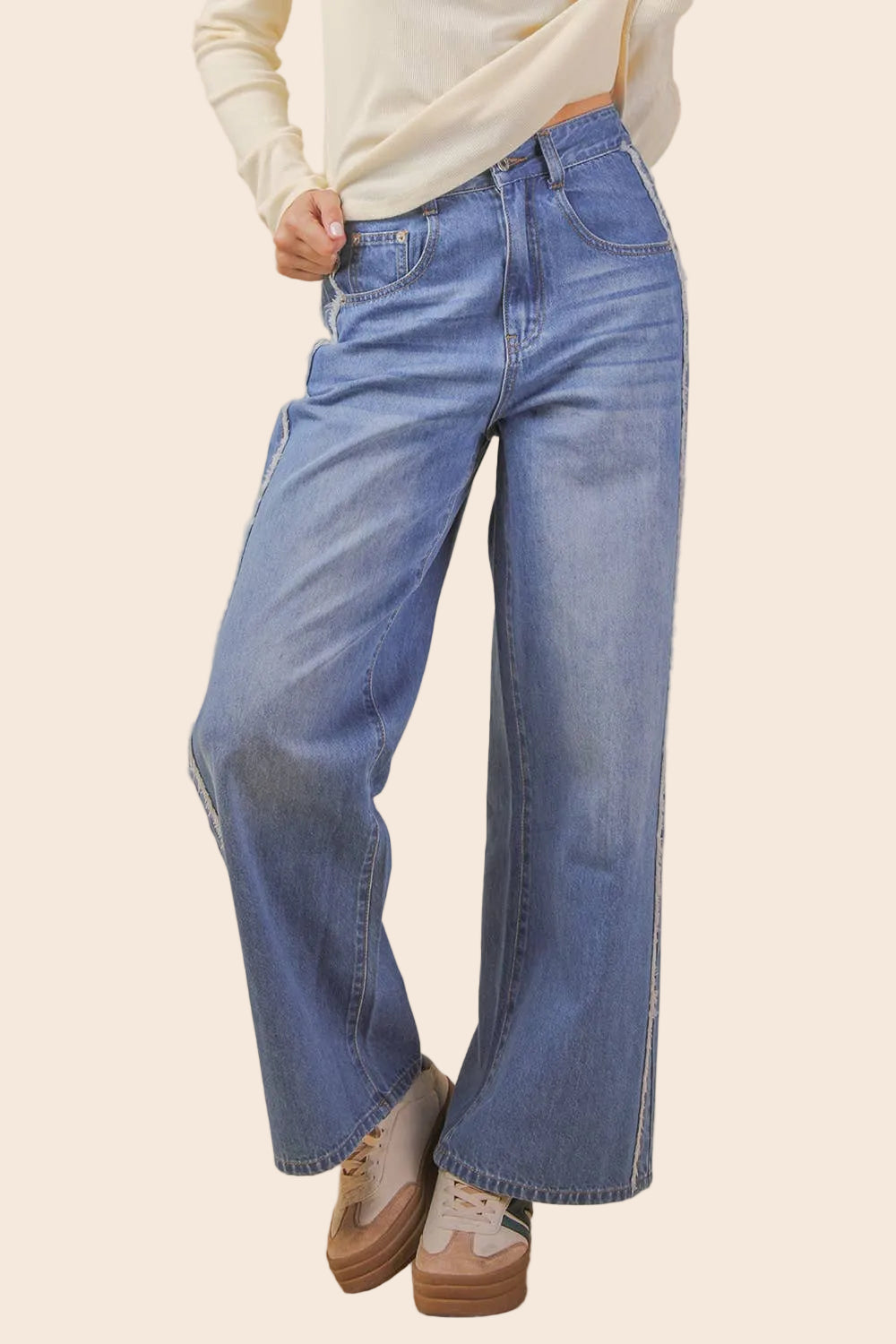 Frayed Detail Washed Denim Pants